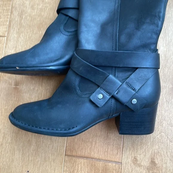 Ugg heeled leather boots! New! - Picture 5 of 10